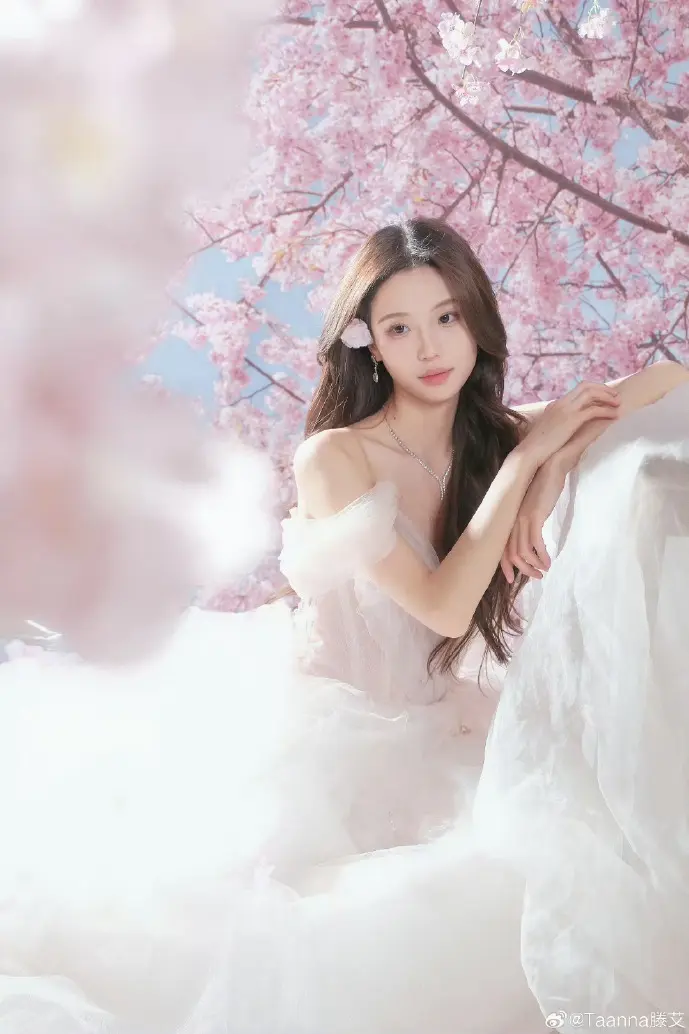 影视盗版产业链示意图